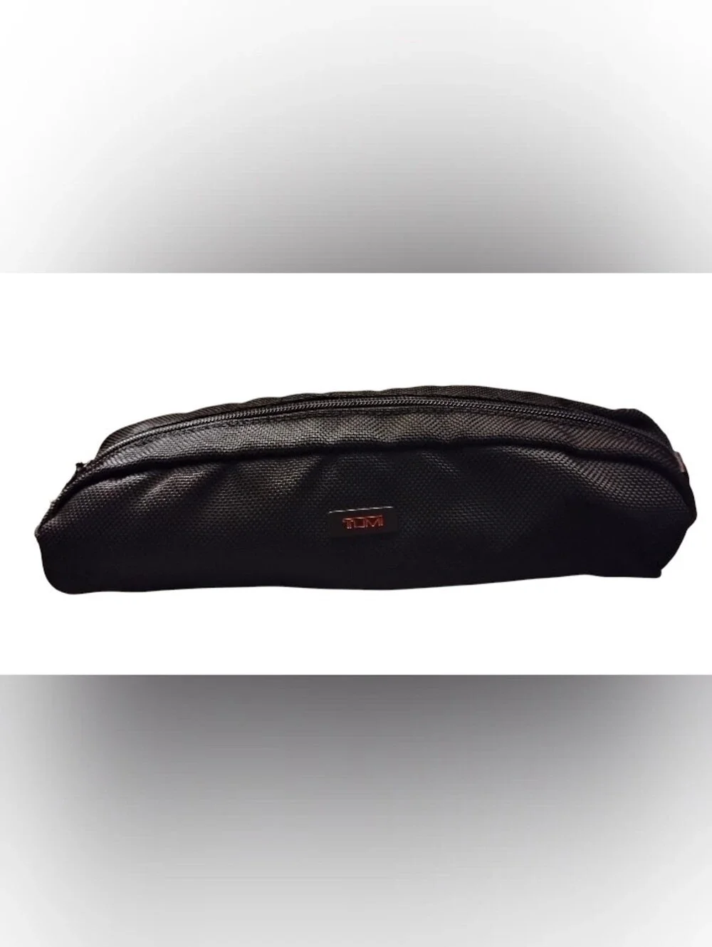 TUMI Alpha 3 Electronic Cord Pouch. Black Zip.
